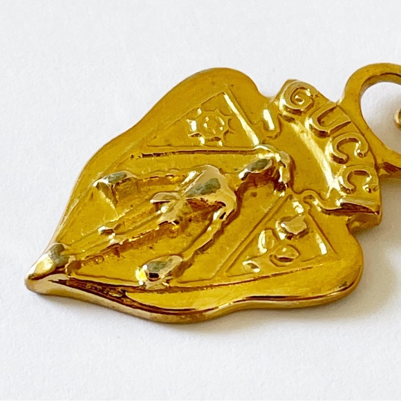 Gucci vintage gold shield crest charm - Picture 2 of 7